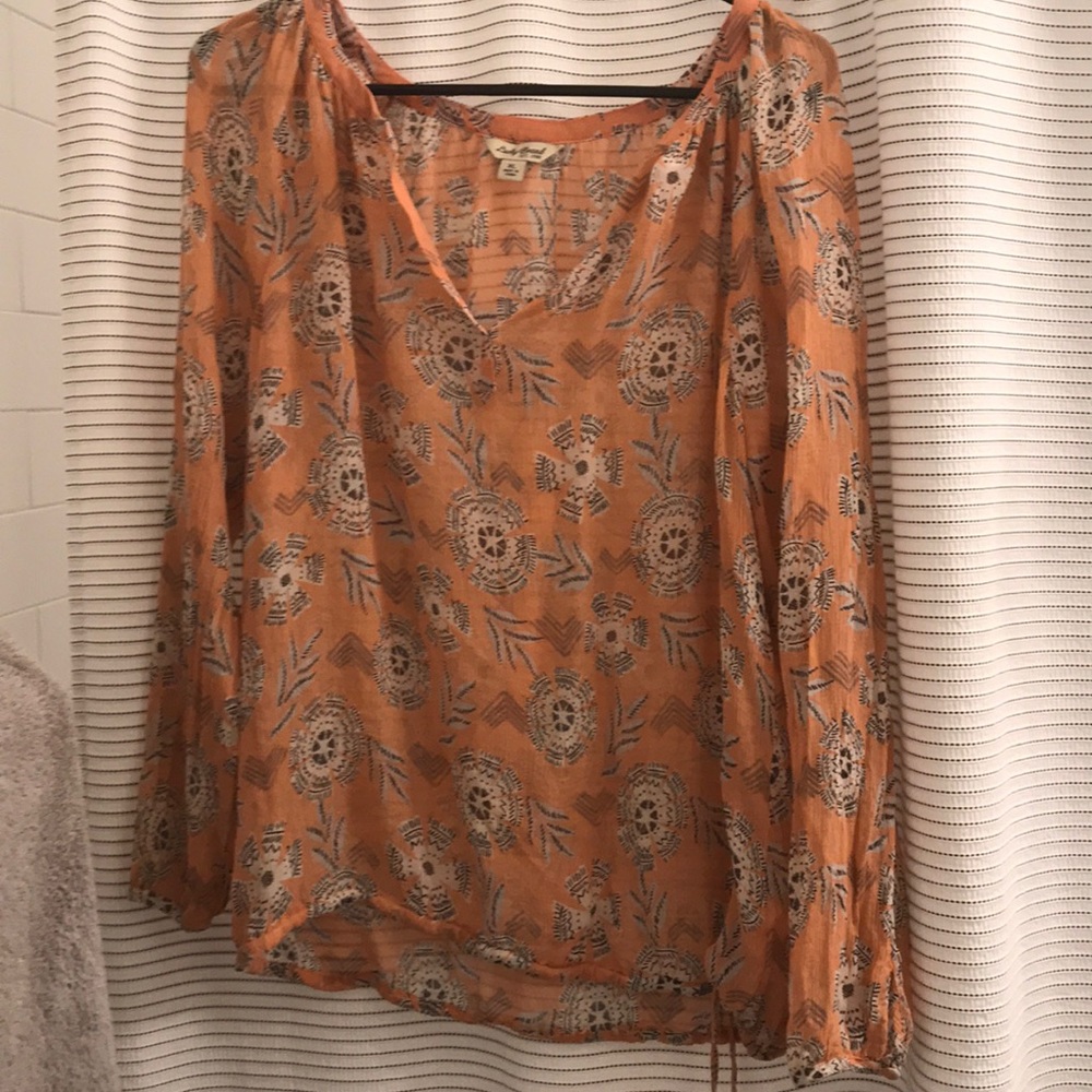 Leah,black& cream blouse